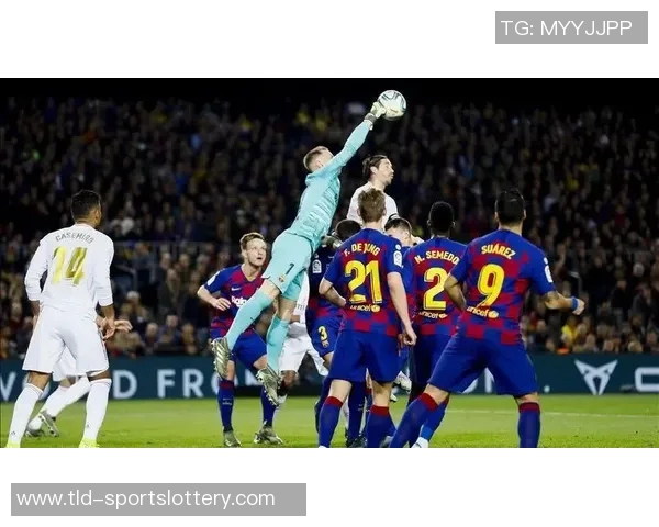 为缓和皇萨关系，宜家在伯纳乌外打广告：有些事最好在场外解决